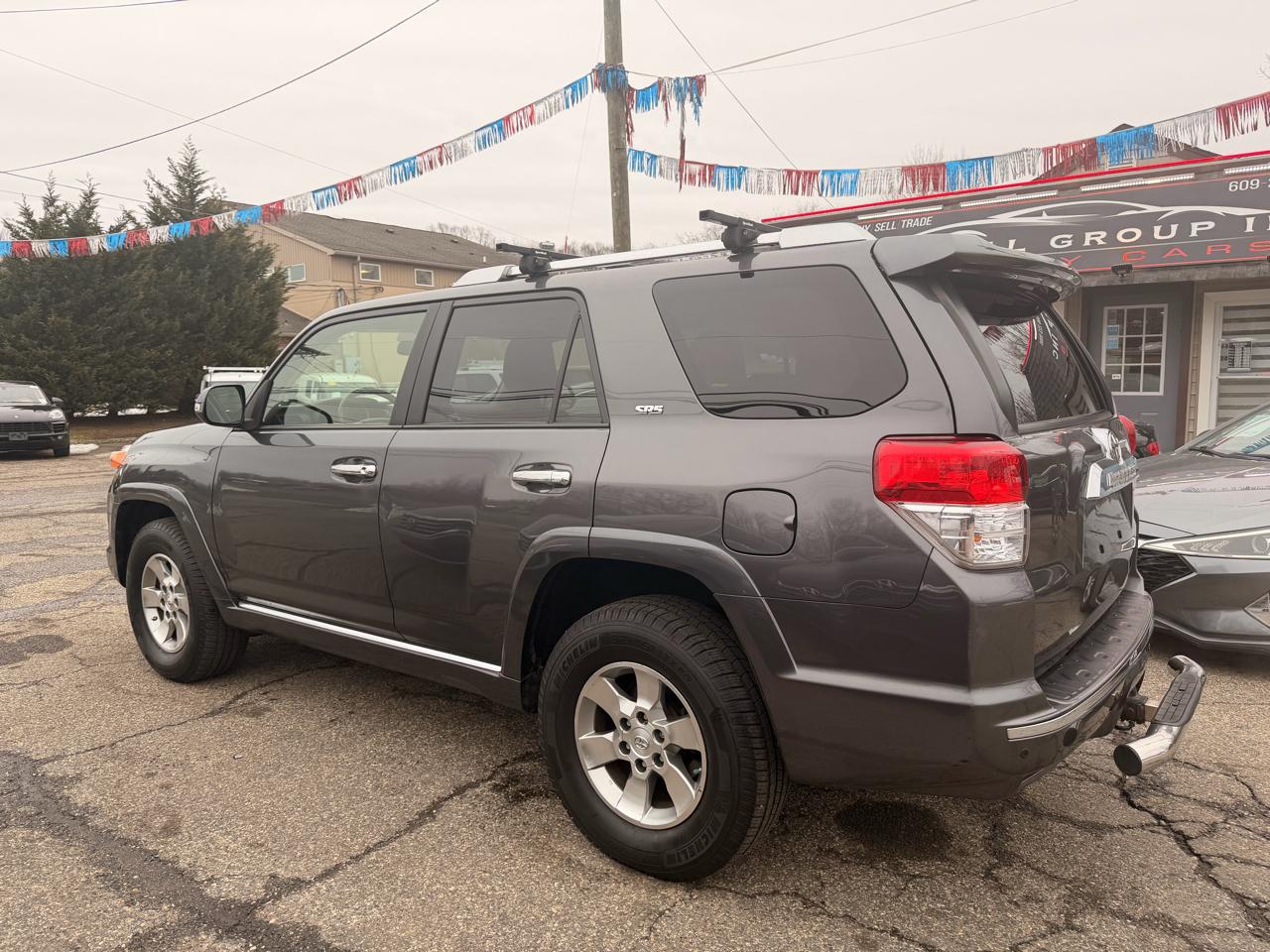 Toyota 4Runner 4WD 4dr V6 Limited (Natl) 2012