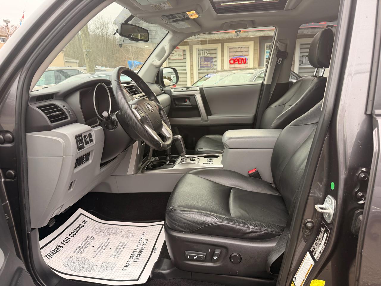 Toyota 4Runner 4WD 4dr V6 Limited (Natl) 2012