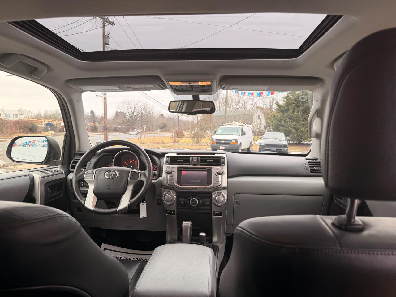 Toyota 4Runner 4WD 4dr V6 Limited (Natl) 2012