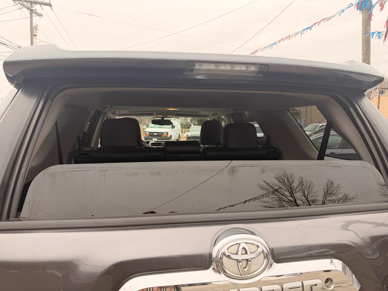Toyota 4Runner 4WD 4dr V6 Limited (Natl) 2012