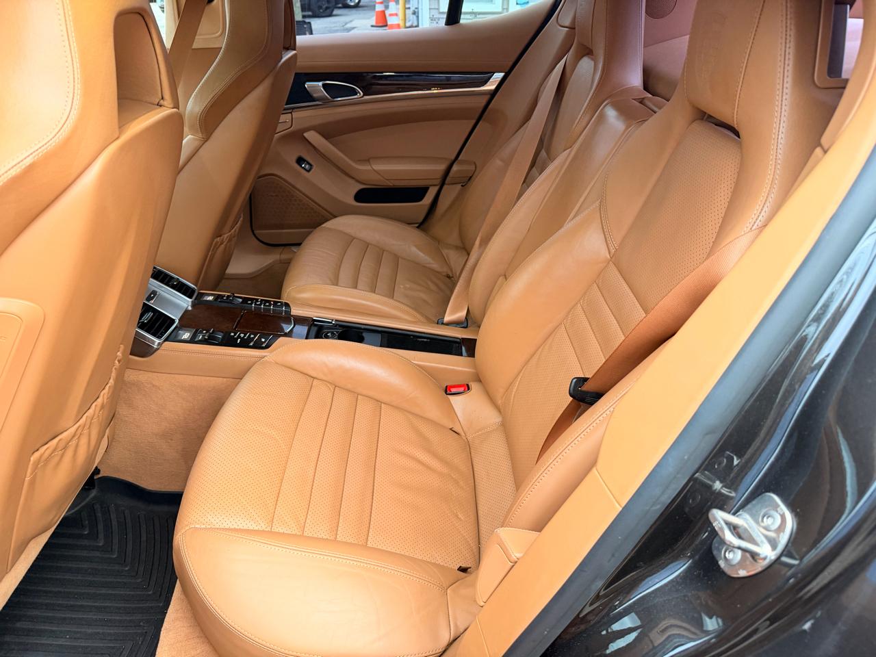 Porsche Panamera 4dr HB Turbo 2010