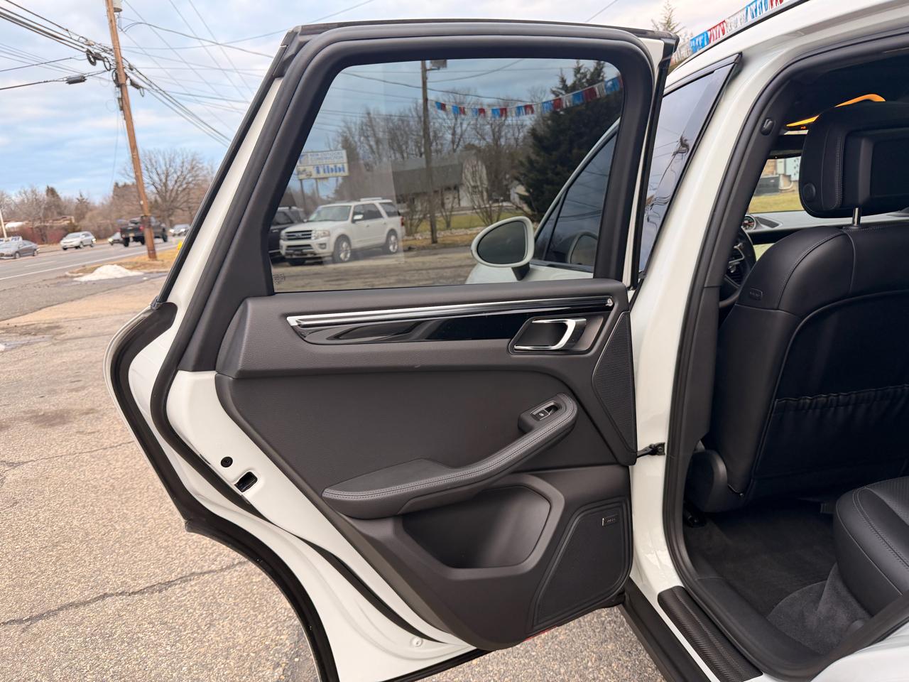 Porsche Macan AWD 4dr S 2016