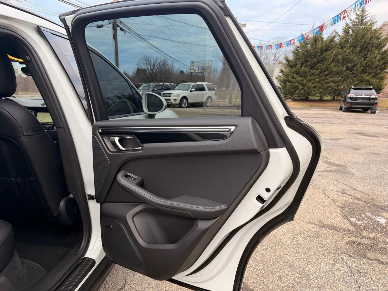 Porsche Macan AWD 4dr S 2016