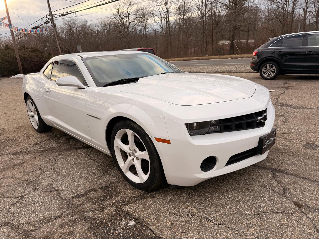 Chevrolet Camaro 2dr Cpe LS w/2LS 2013