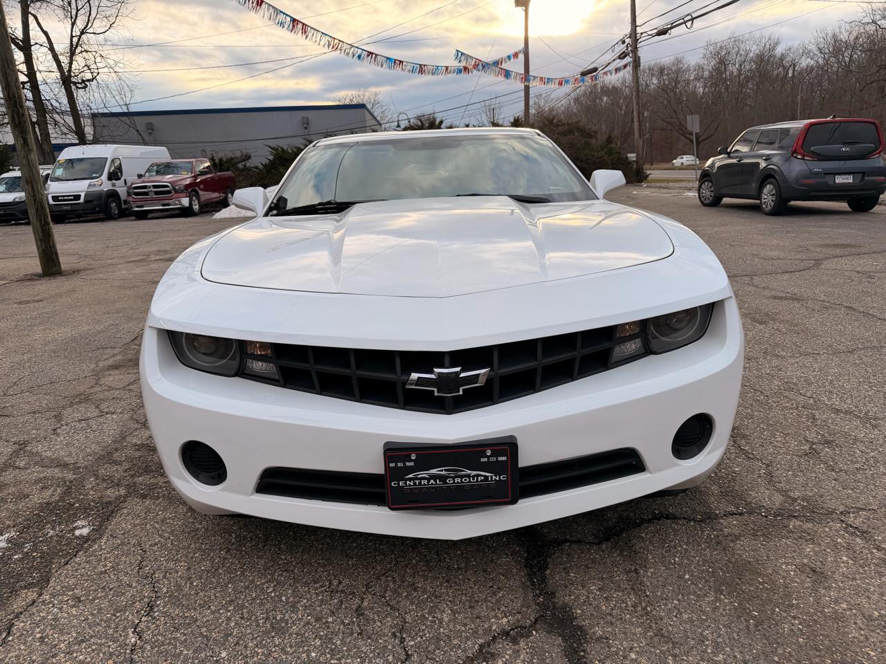 Chevrolet Camaro 2dr Cpe LS w/2LS 2013