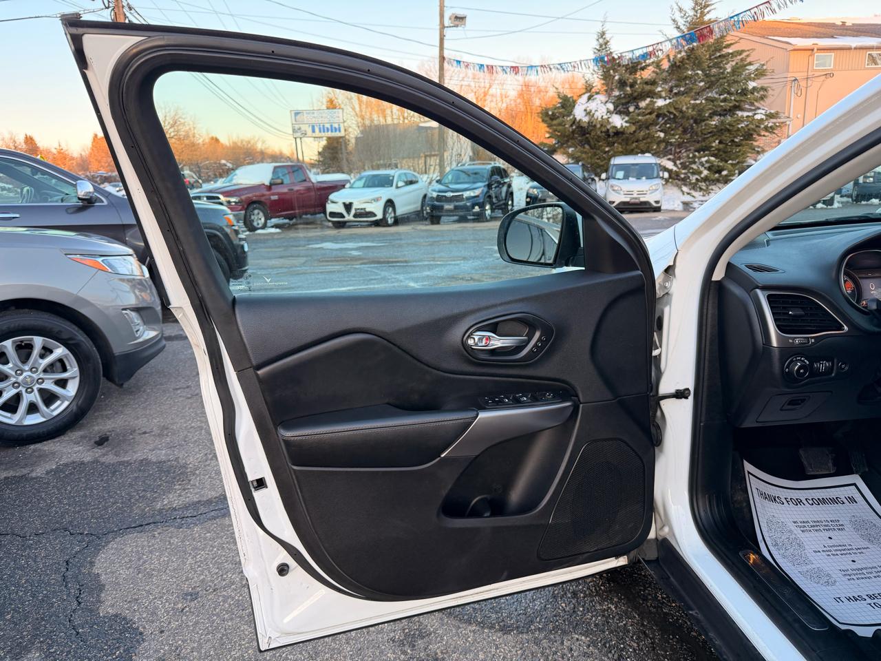 Jeep Cherokee Limited FWD 2020