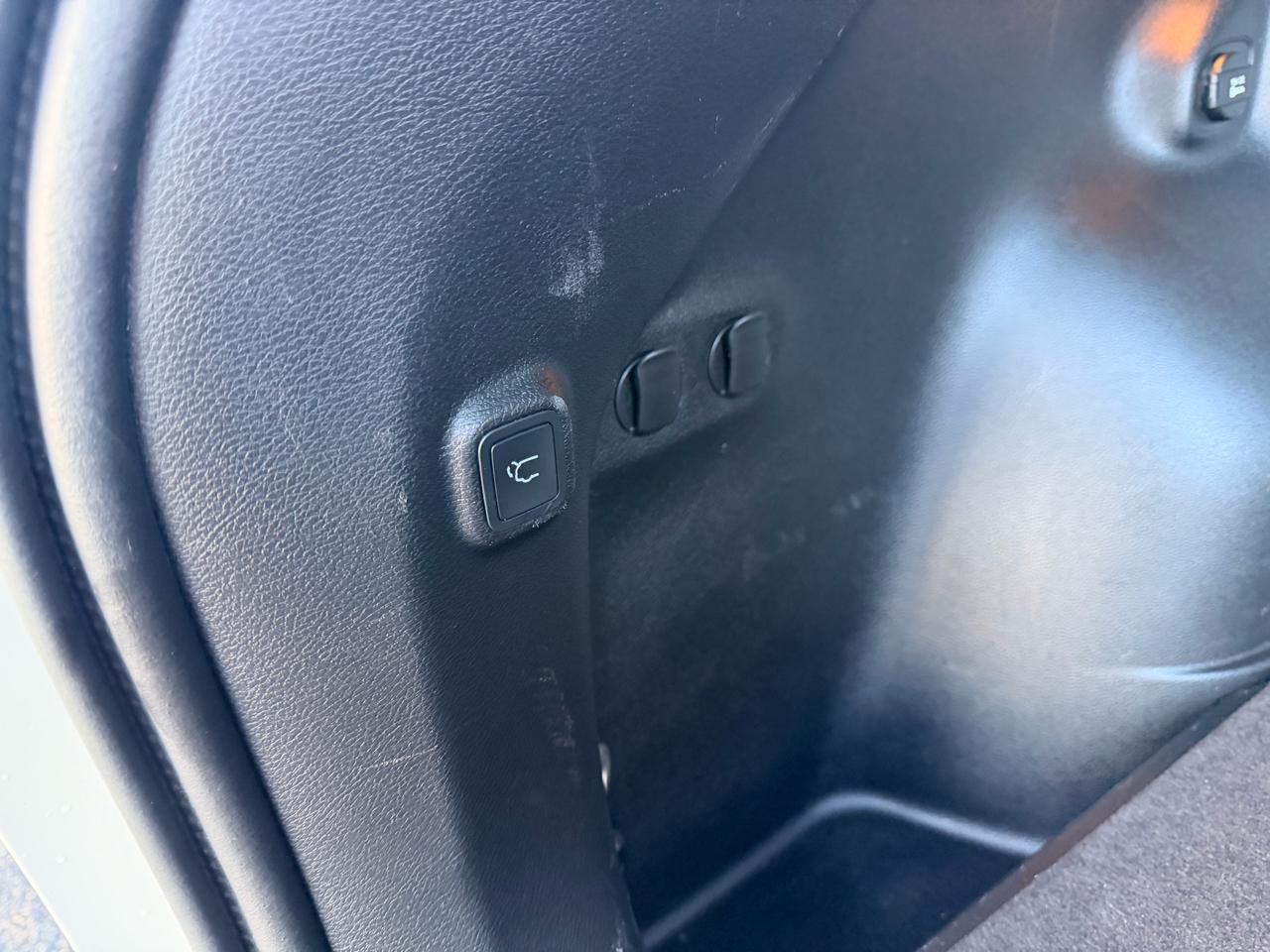 Jeep Cherokee Limited FWD 2020