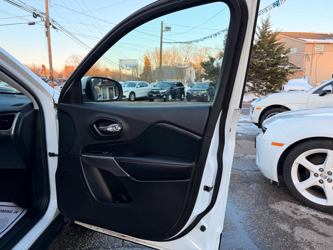 Jeep Cherokee Limited FWD 2020