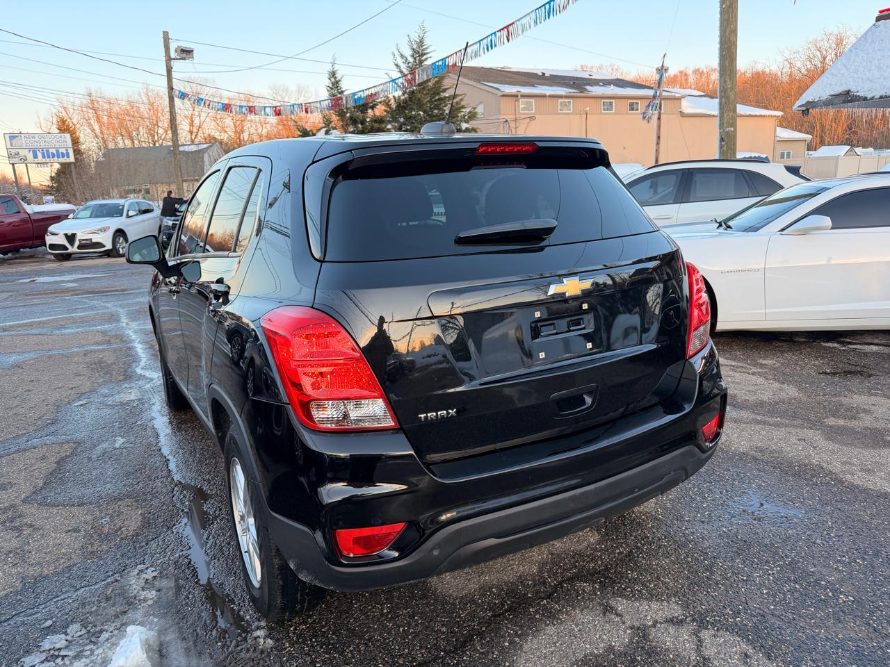 Chevrolet Trax FWD 4dr LS 2021