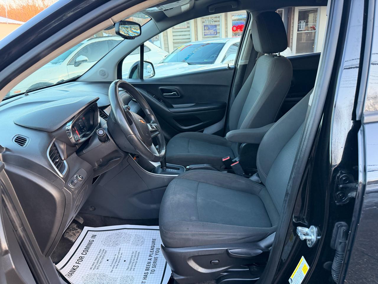 Chevrolet Trax FWD 4dr LS 2021