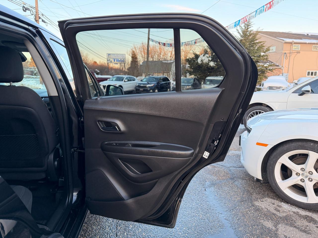 Chevrolet Trax FWD 4dr LS 2021