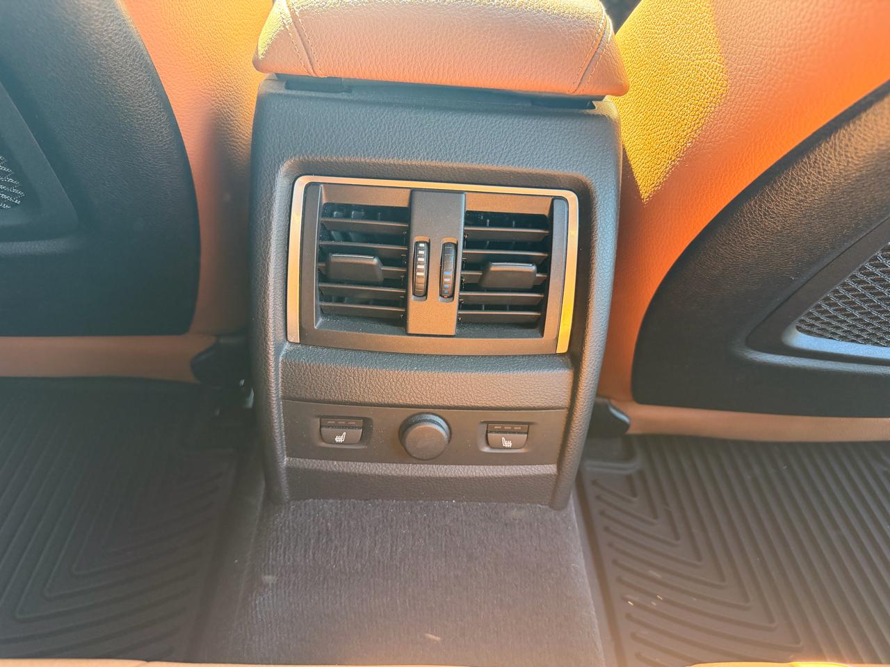 BMW 3 Series 330i xDrive Sedan 2017