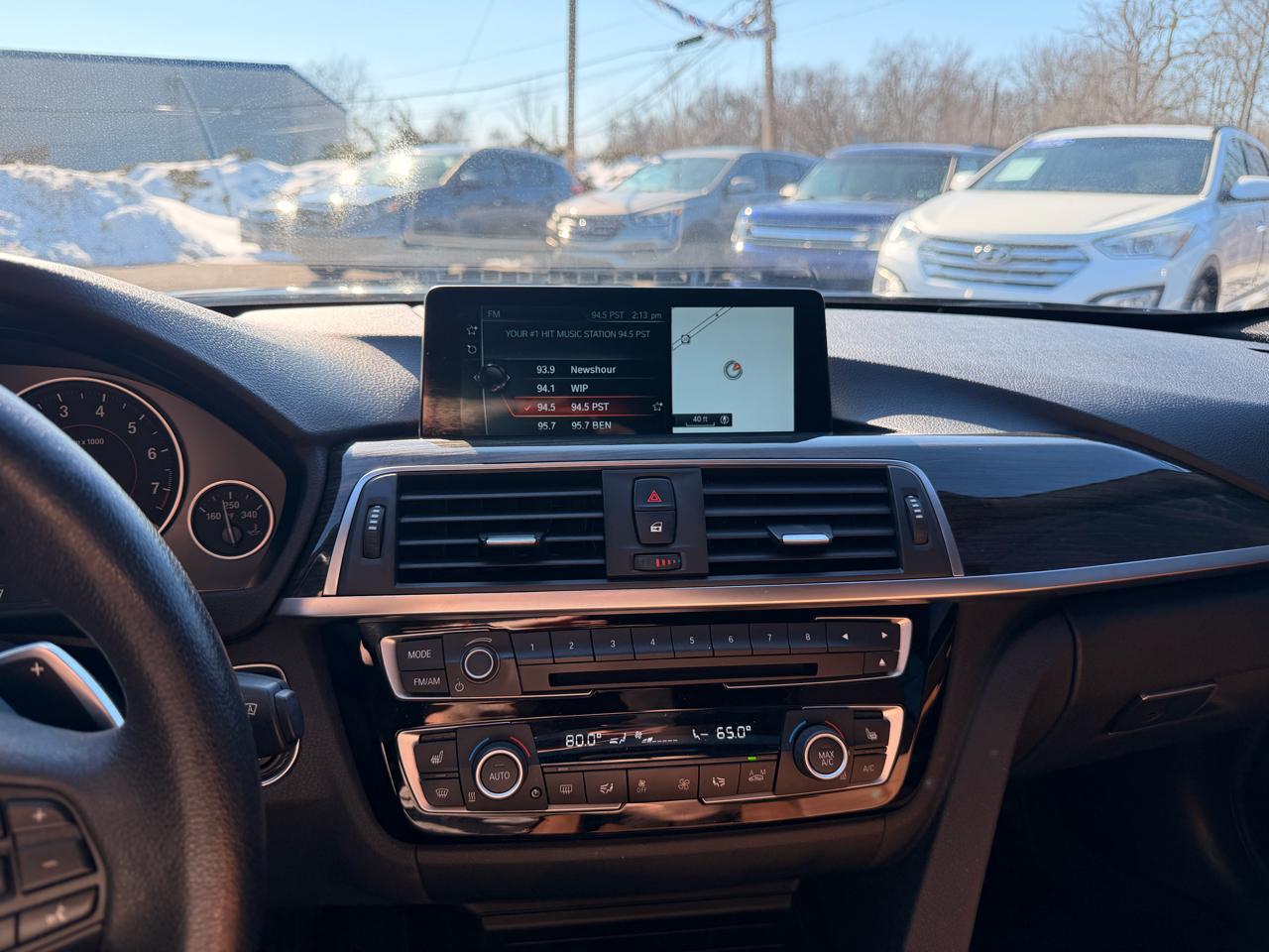 BMW 3 Series 330i xDrive Sedan 2017