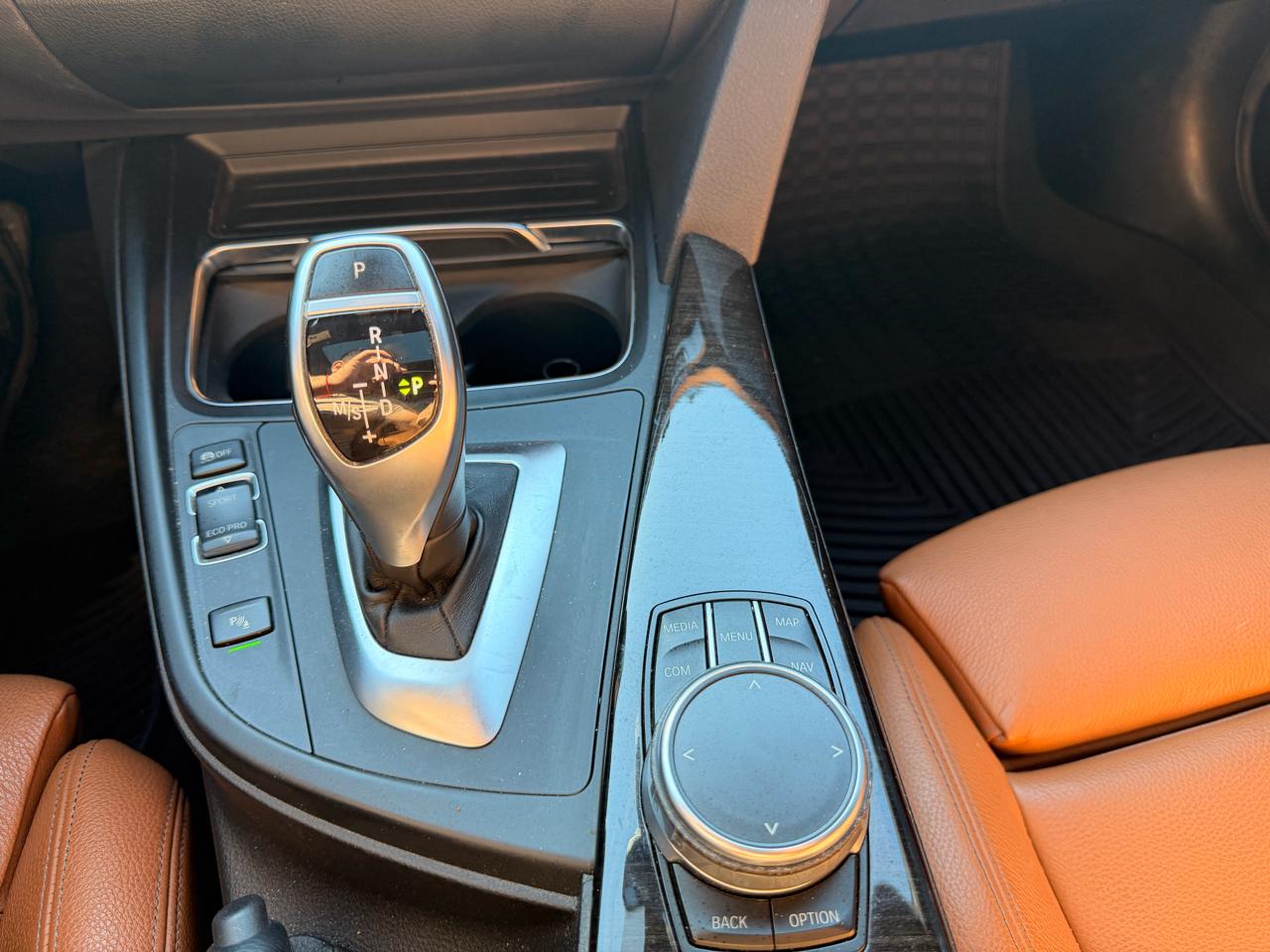 BMW 3 Series 330i xDrive Sedan 2017