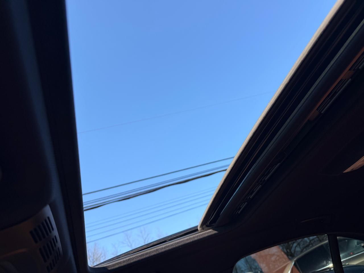 BMW 3 Series 330i xDrive Sedan 2017