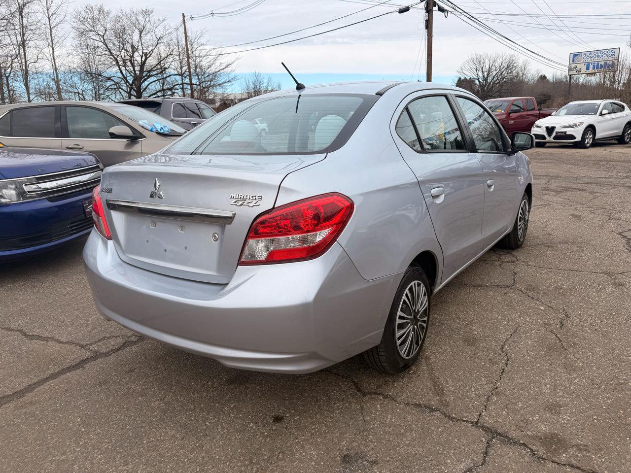 Mitsubishi Mirage G4 ES CVT 2017