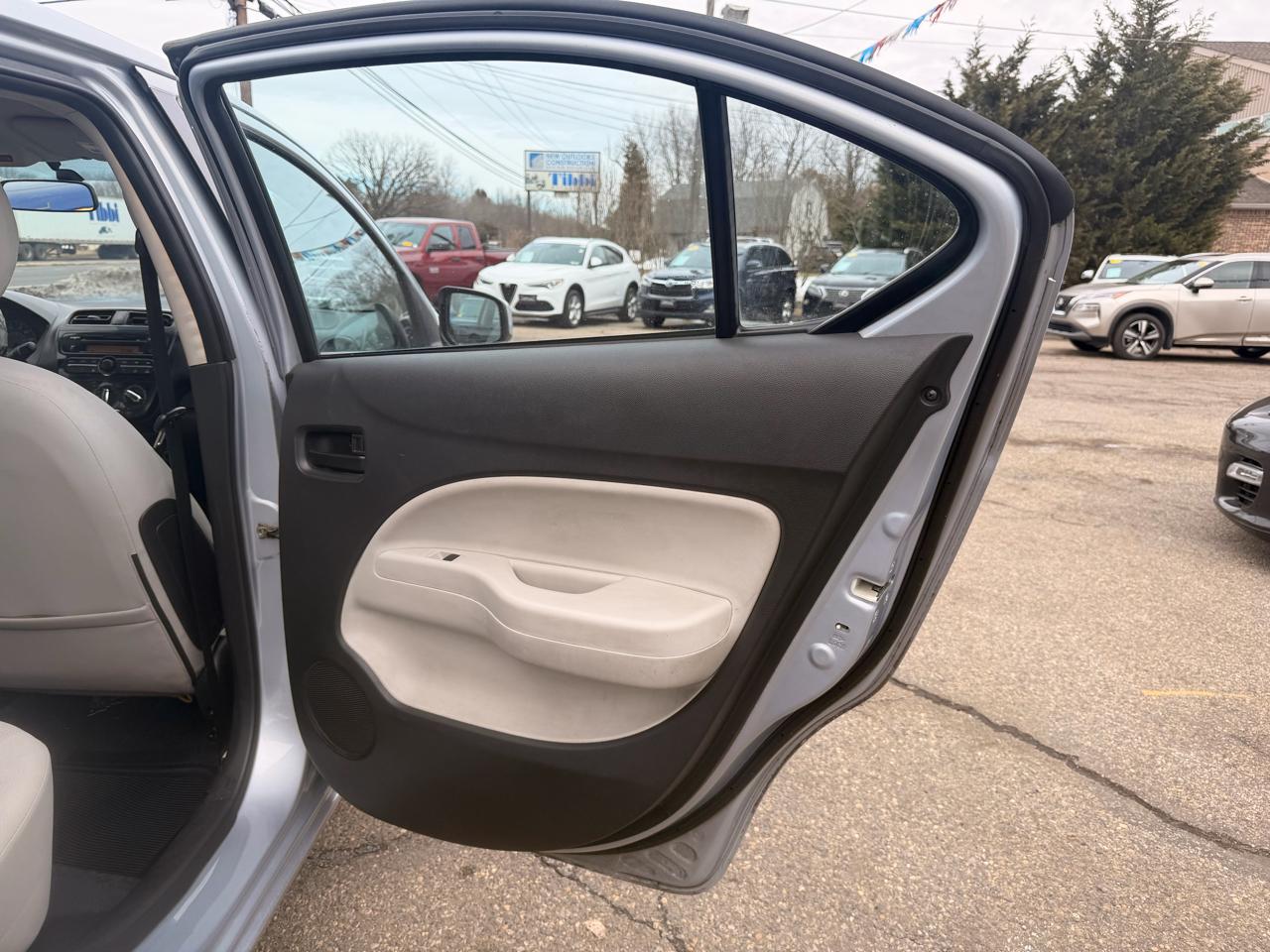 Mitsubishi Mirage G4 ES CVT 2017