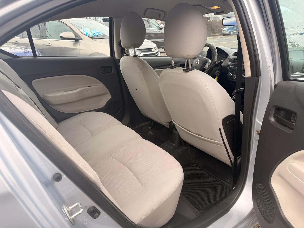 Mitsubishi Mirage G4 ES CVT 2017