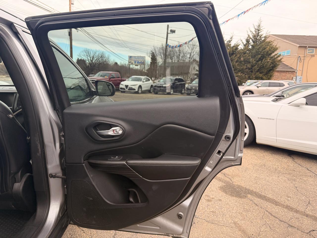 Jeep Cherokee 4WD 4dr Limited 2014