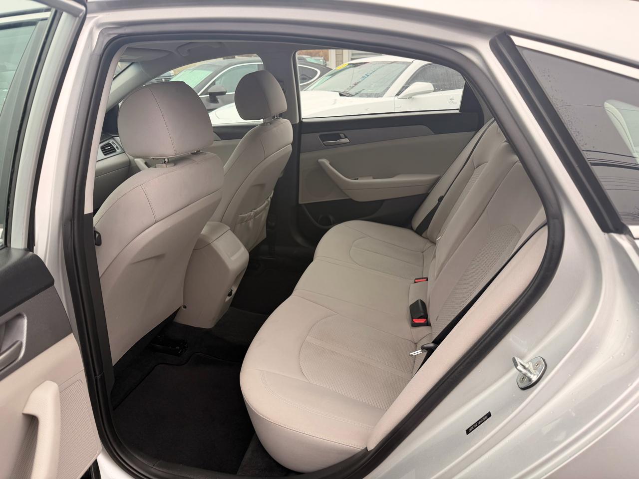 Hyundai Sonata SE 2.4L SULEV 2018