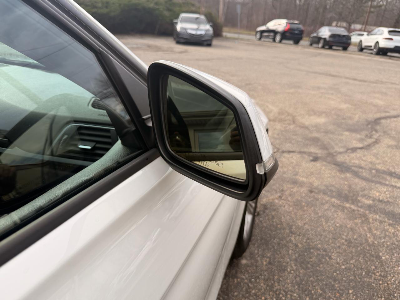 BMW 3 Series 4dr Sdn 328i xDrive AWD SULEV South Africa 2016