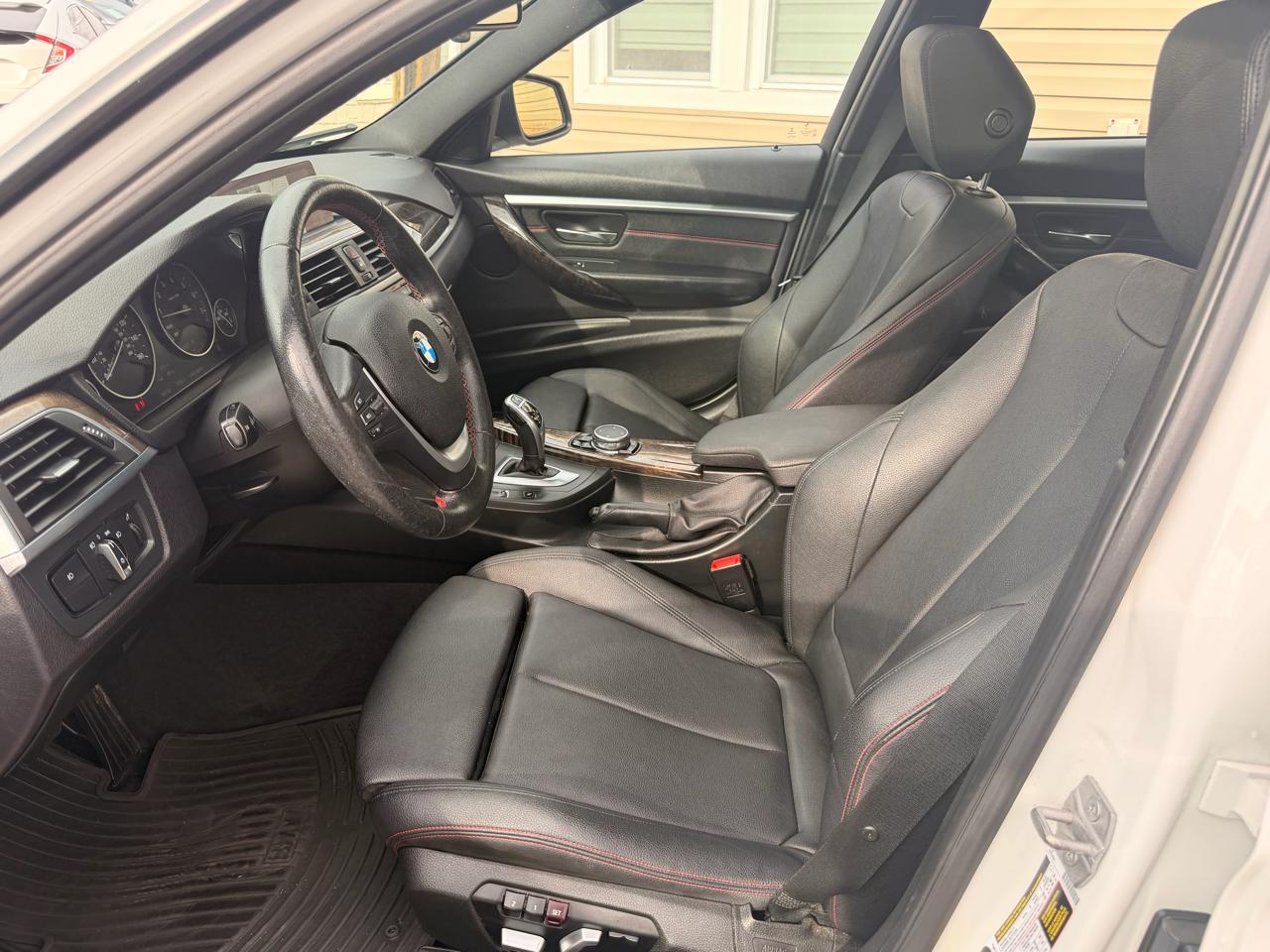 BMW 3 Series 4dr Sdn 328i xDrive AWD SULEV South Africa 2016