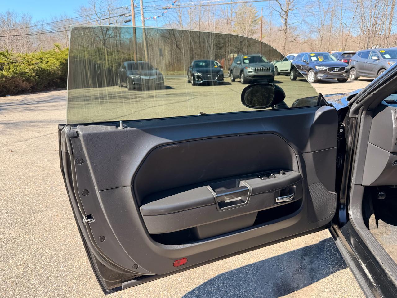 Dodge Challenger 2dr Cpe SXT 2014