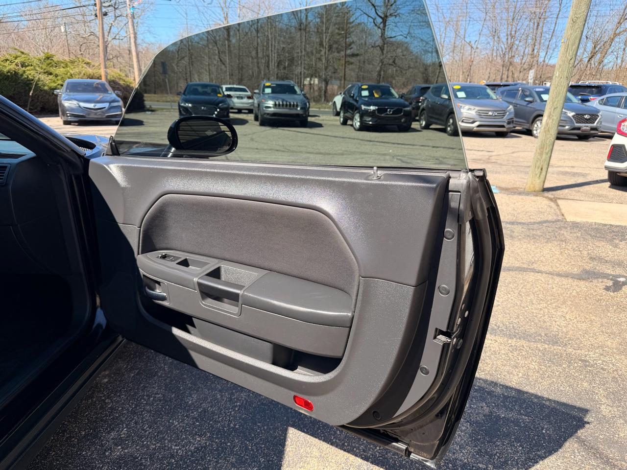 Dodge Challenger 2dr Cpe SXT 2014