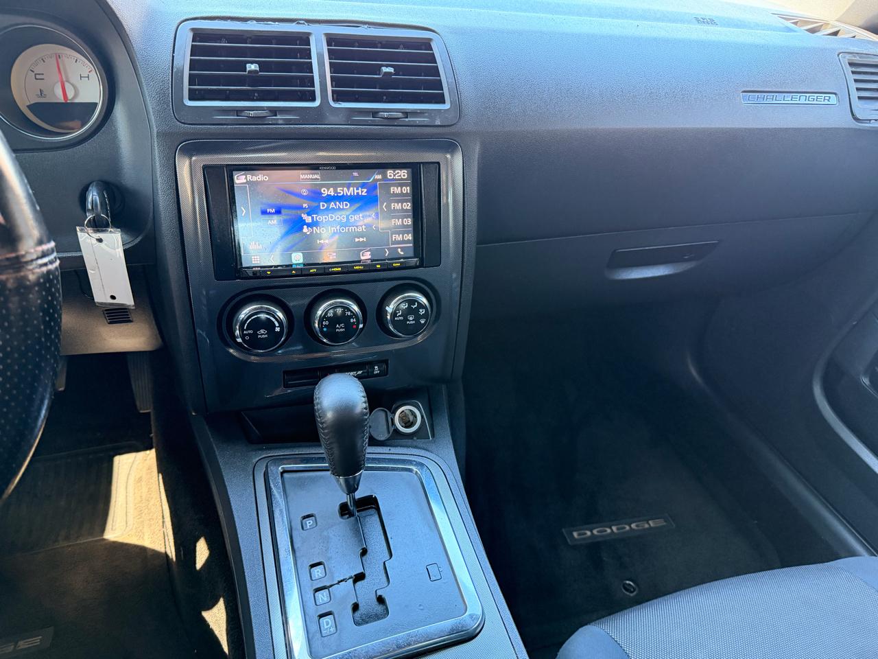 Dodge Challenger 2dr Cpe SXT 2014