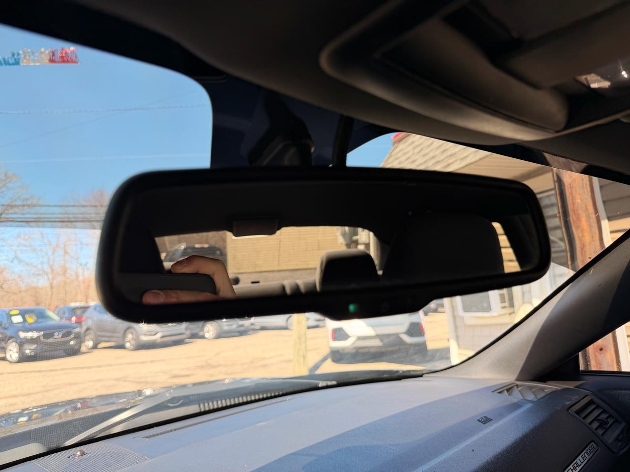 Dodge Challenger 2dr Cpe SXT 2014