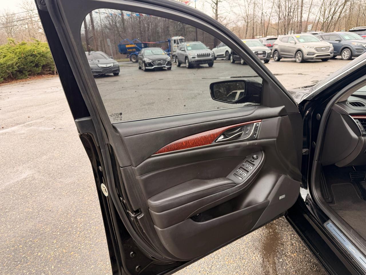 Cadillac CTS Sedan 4dr Sdn 2.0L Turbo Luxury AWD 2014