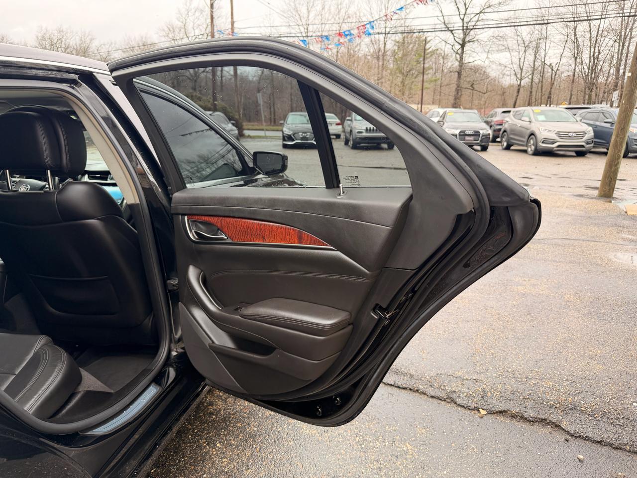 Cadillac CTS Sedan 4dr Sdn 2.0L Turbo Luxury AWD 2014