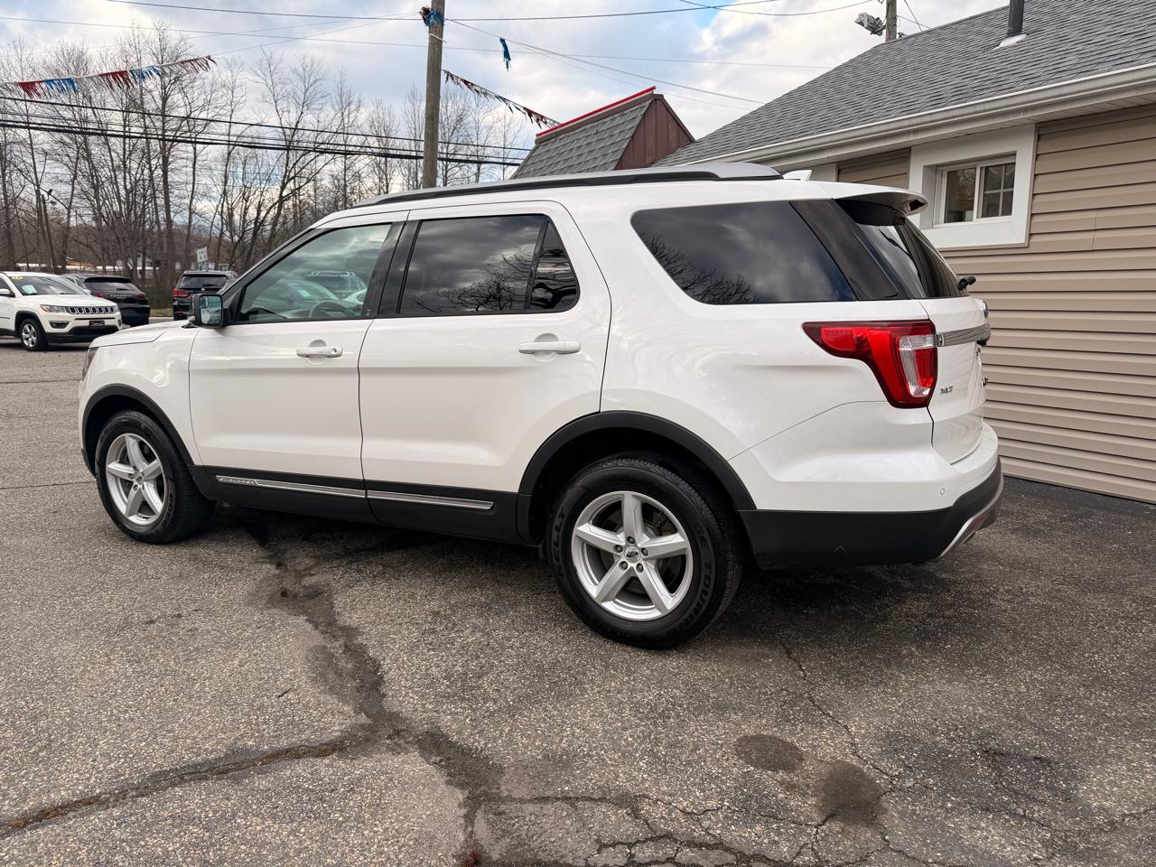 Ford Explorer 4WD 4dr XLT 2016
