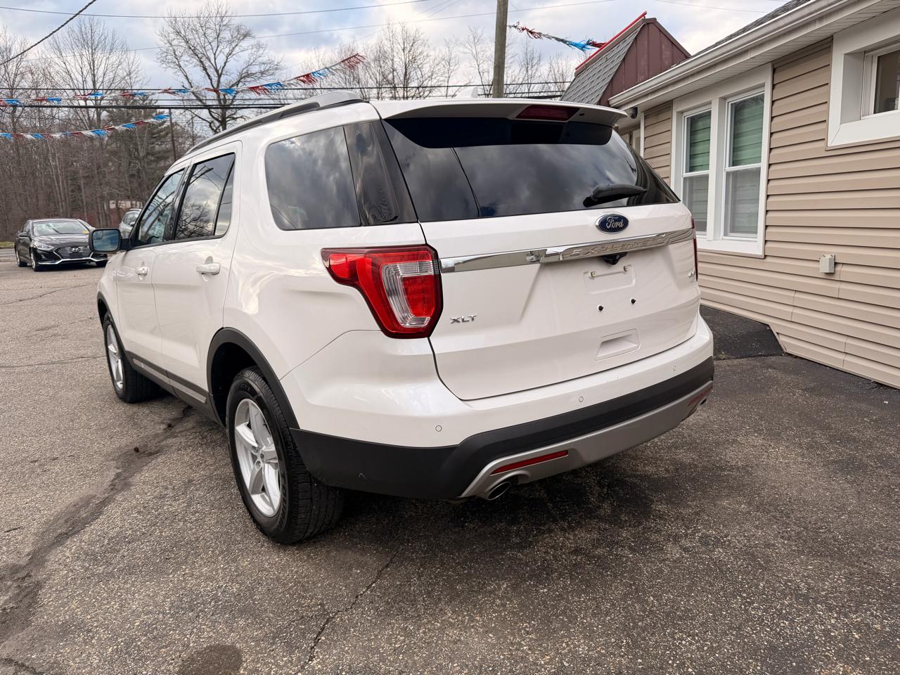 Ford Explorer 4WD 4dr XLT 2016