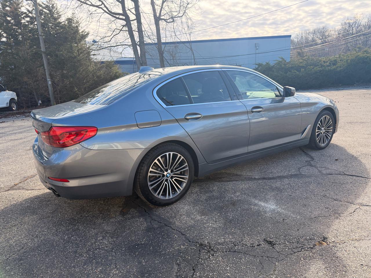 BMW 5 Series 530i xDrive Sedan 2017