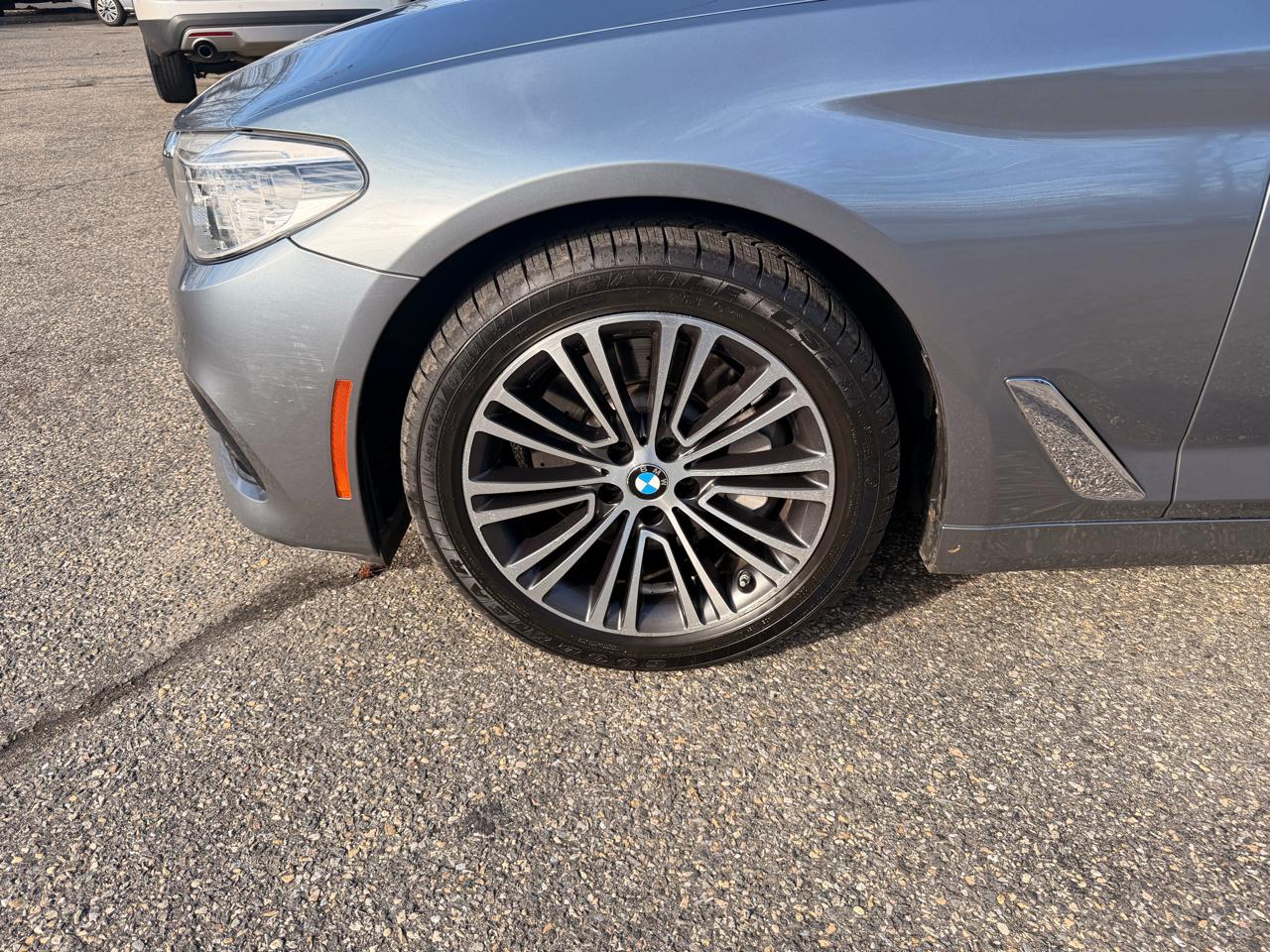 BMW 5 Series 530i xDrive Sedan 2017