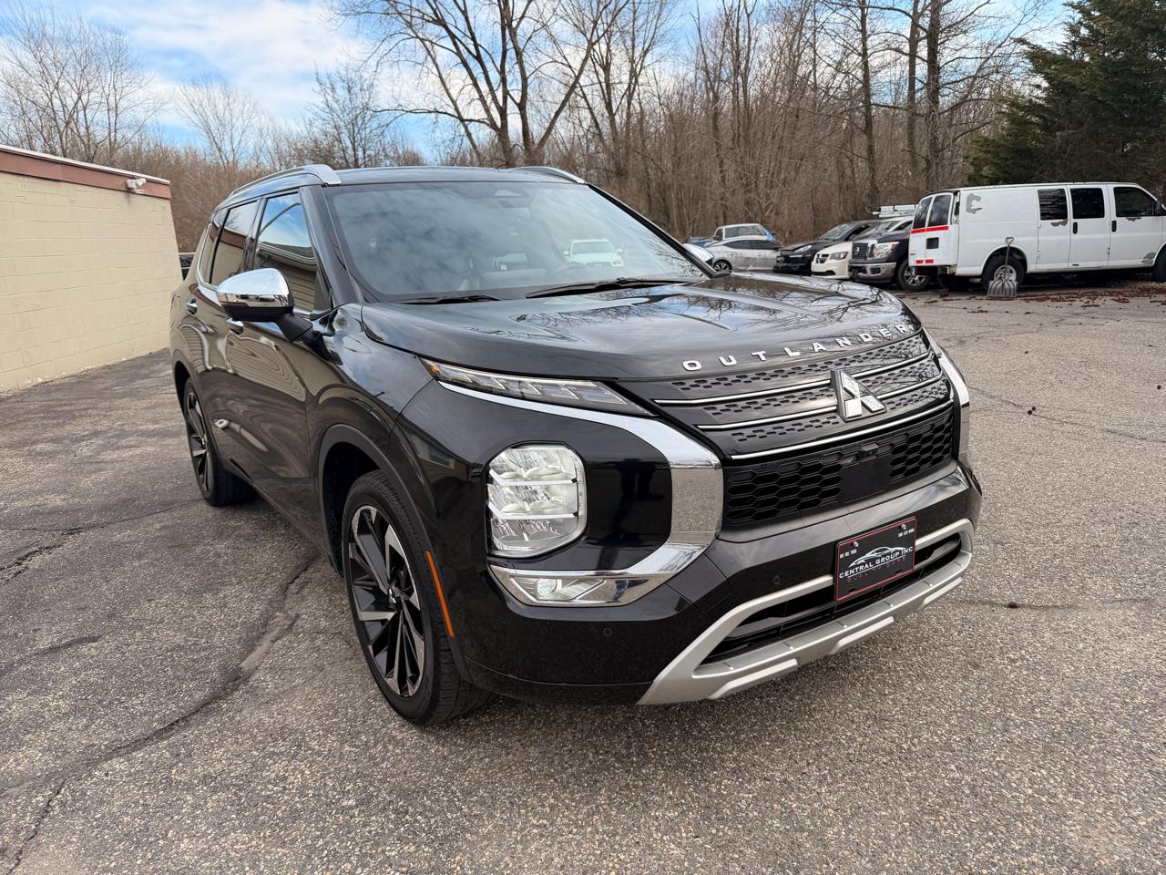 Mitsubishi Outlander SEL FWD 2022