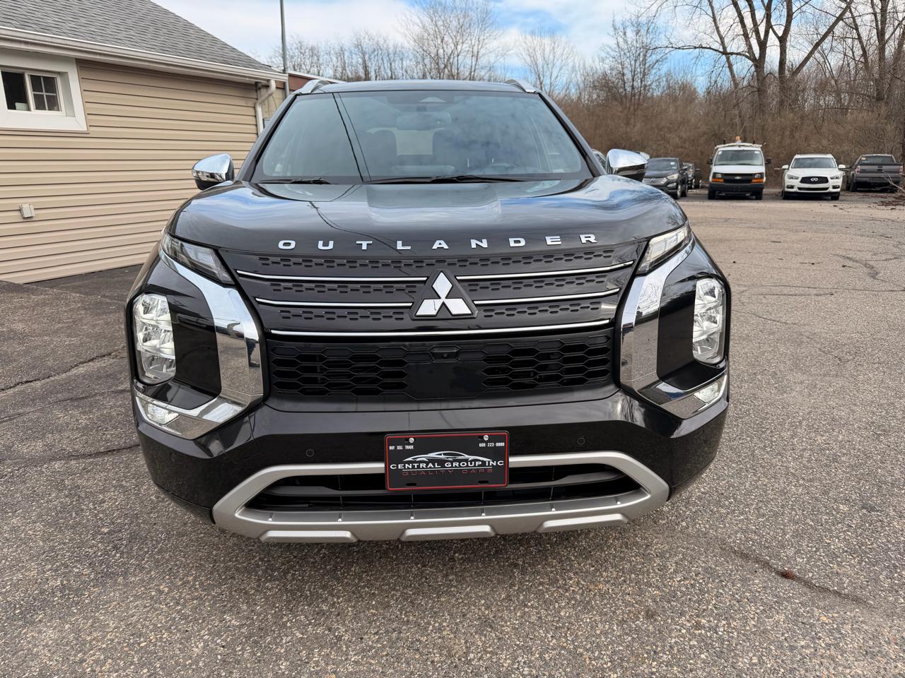 Mitsubishi Outlander SEL FWD 2022