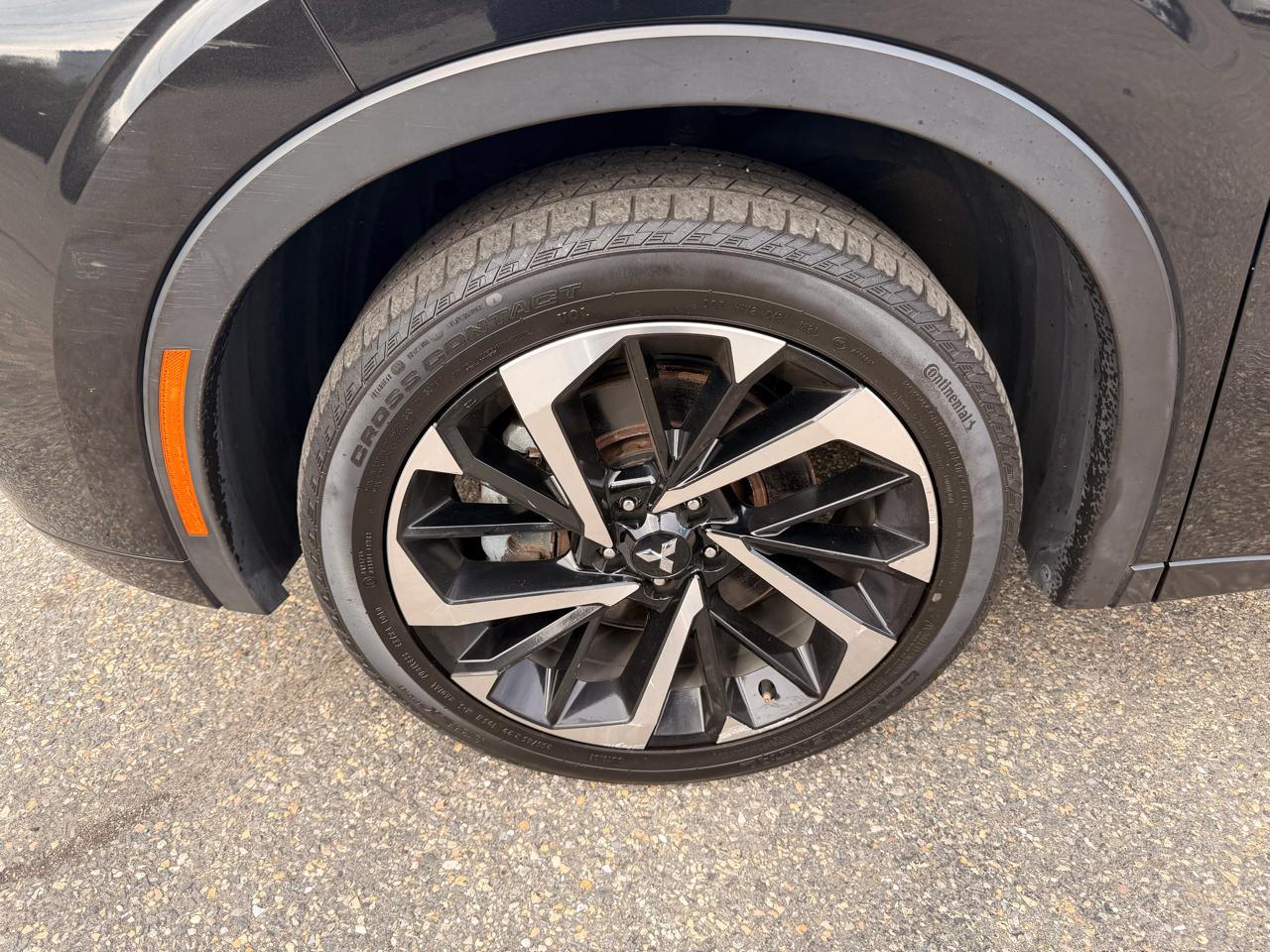 Mitsubishi Outlander SEL FWD 2022