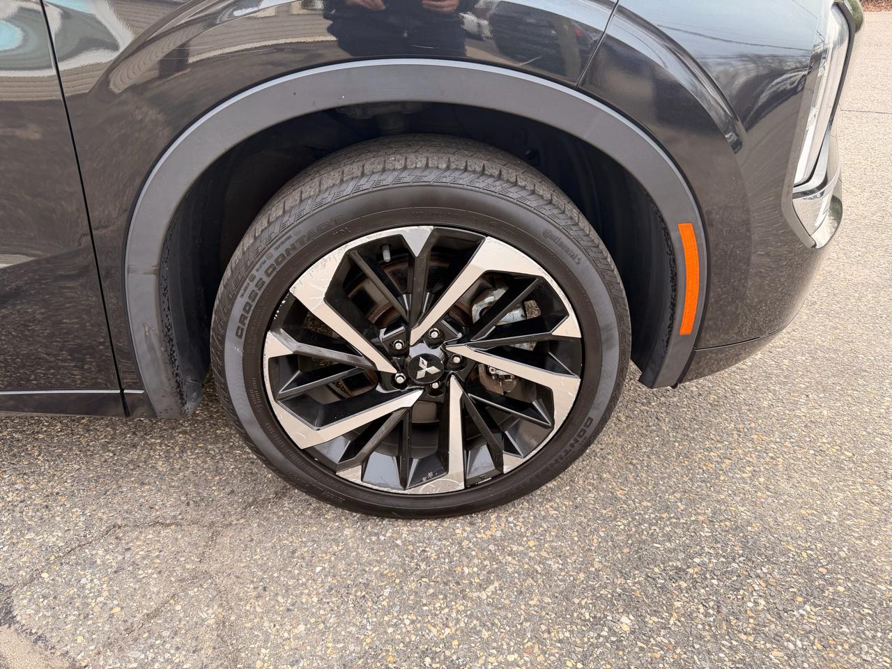 Mitsubishi Outlander SEL FWD 2022