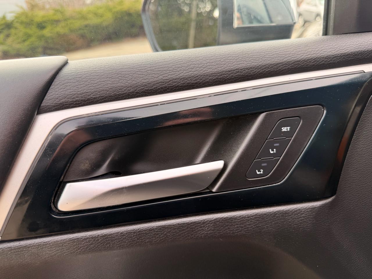 Mitsubishi Outlander SEL FWD 2022