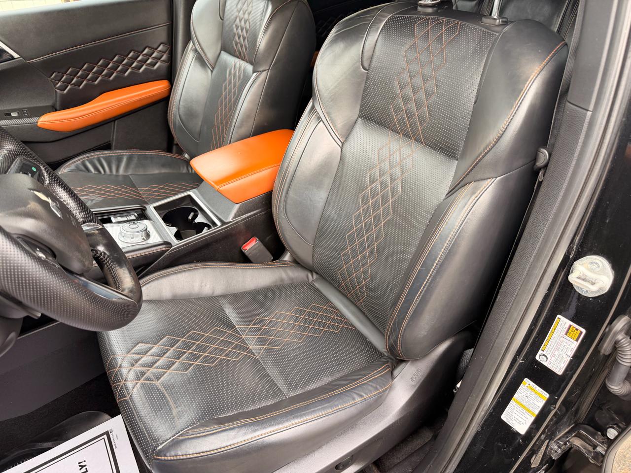 Mitsubishi Outlander SEL FWD 2022