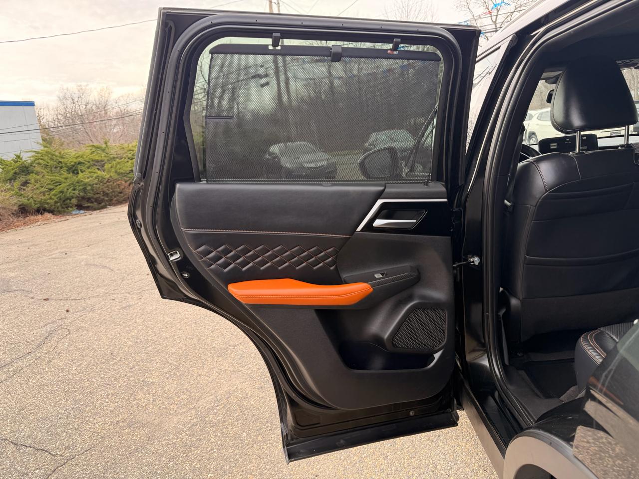 Mitsubishi Outlander SEL FWD 2022