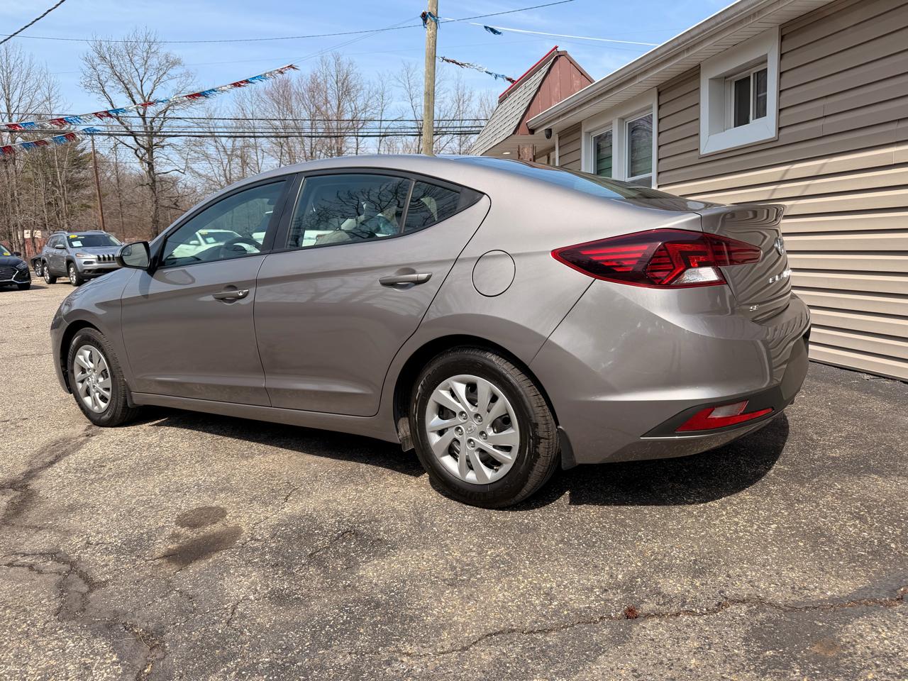 Hyundai Elantra SE IVT 2020