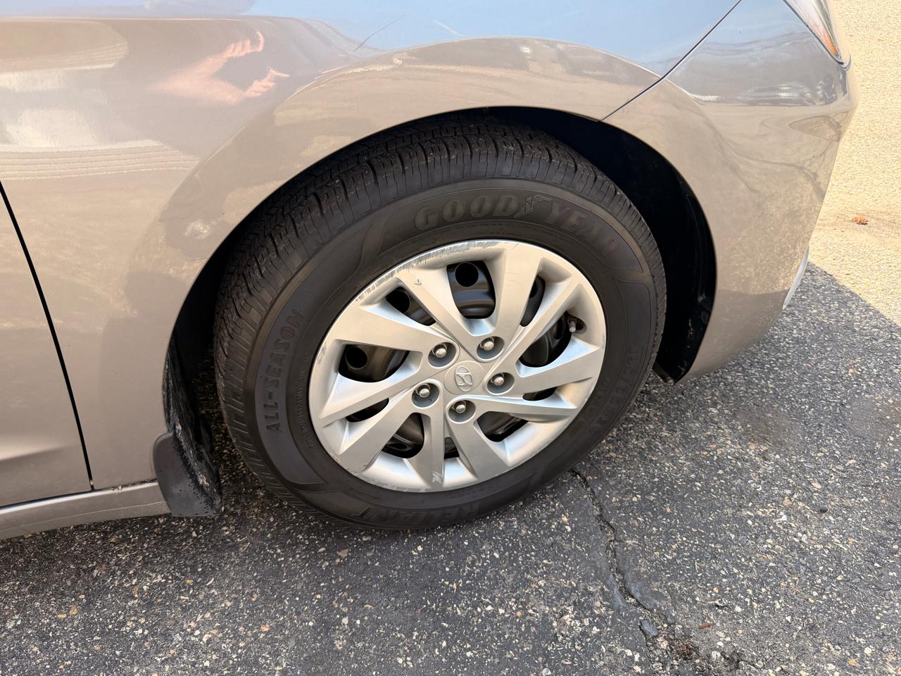 Hyundai Elantra SE IVT 2020