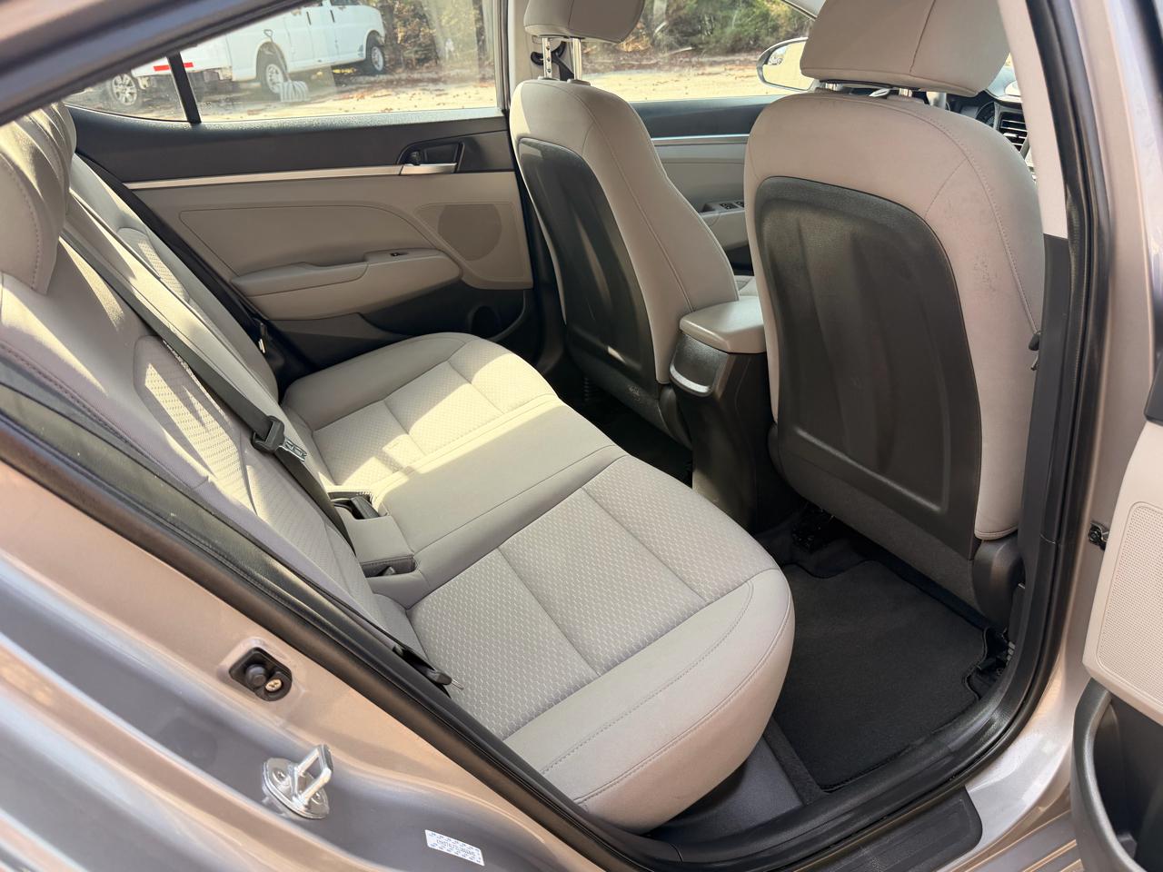 Hyundai Elantra SE IVT 2020