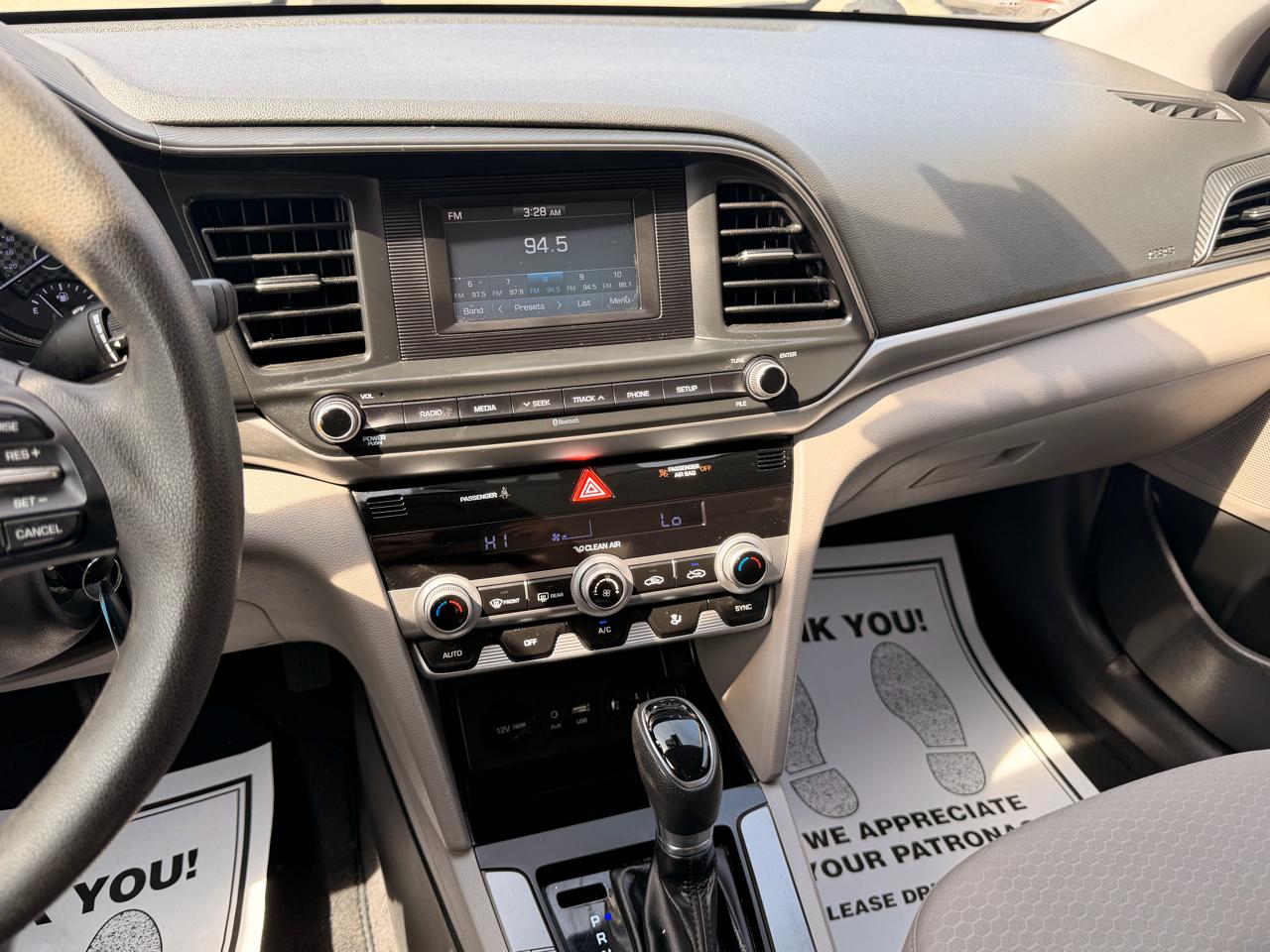 Hyundai Elantra SE IVT 2020