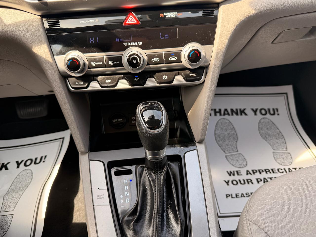 Hyundai Elantra SE IVT 2020