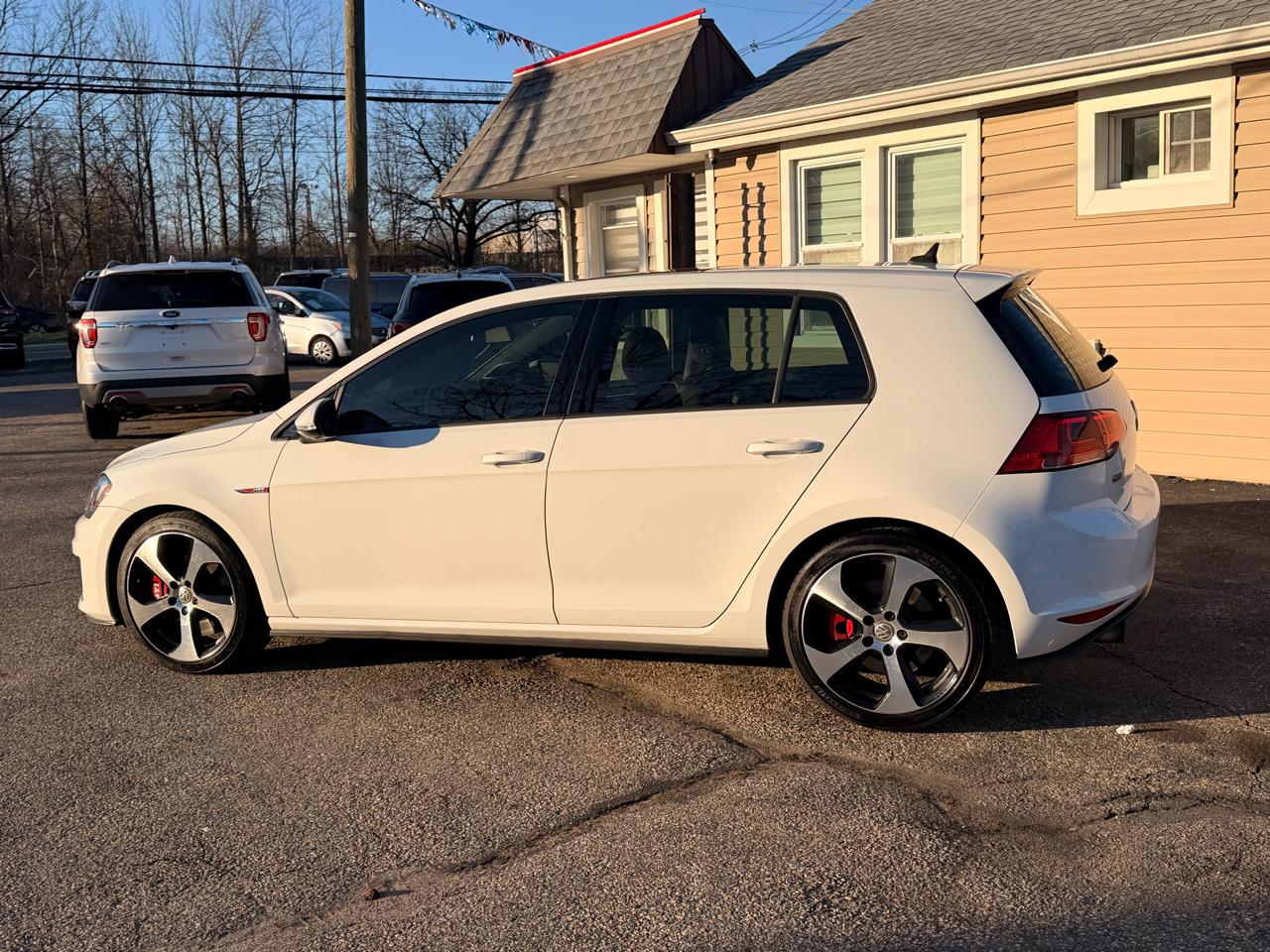 Volkswagen Golf GTI 2.0T 4-Door Autobahn DSG 2017