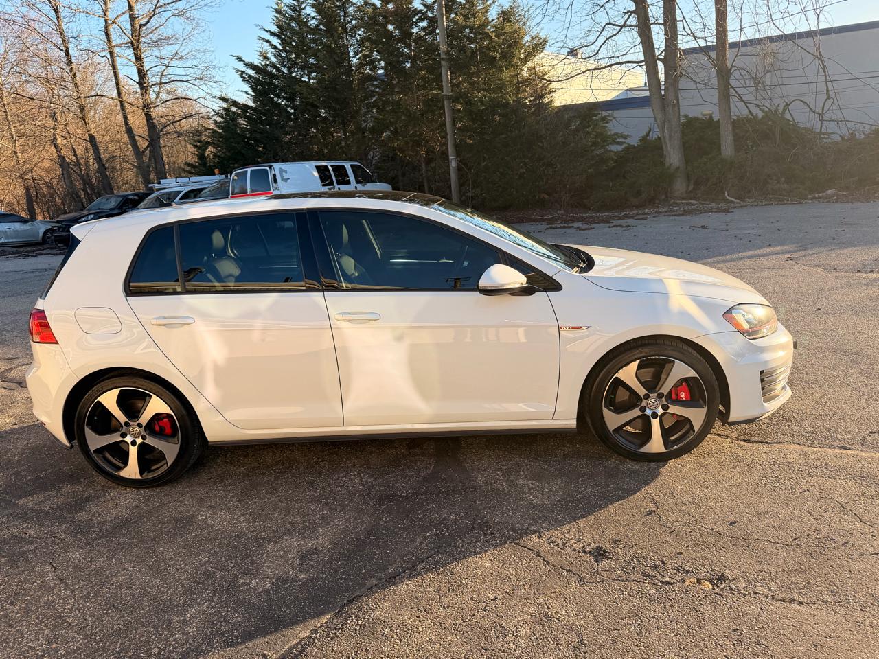 Volkswagen Golf GTI 2.0T 4-Door Autobahn DSG 2017